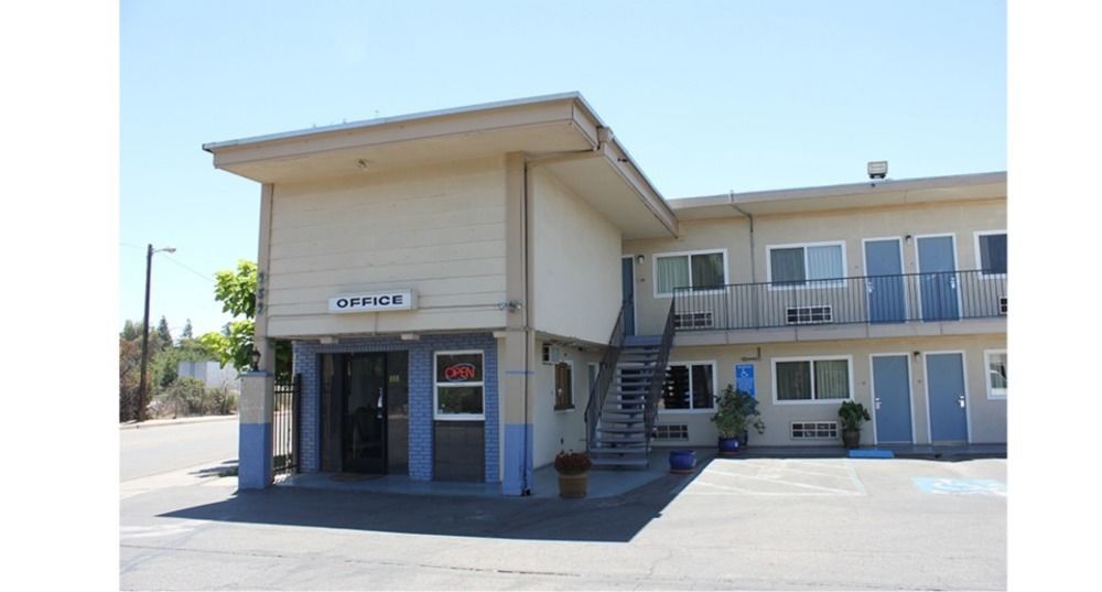 Parkway Inn Fresno Exteriör bild