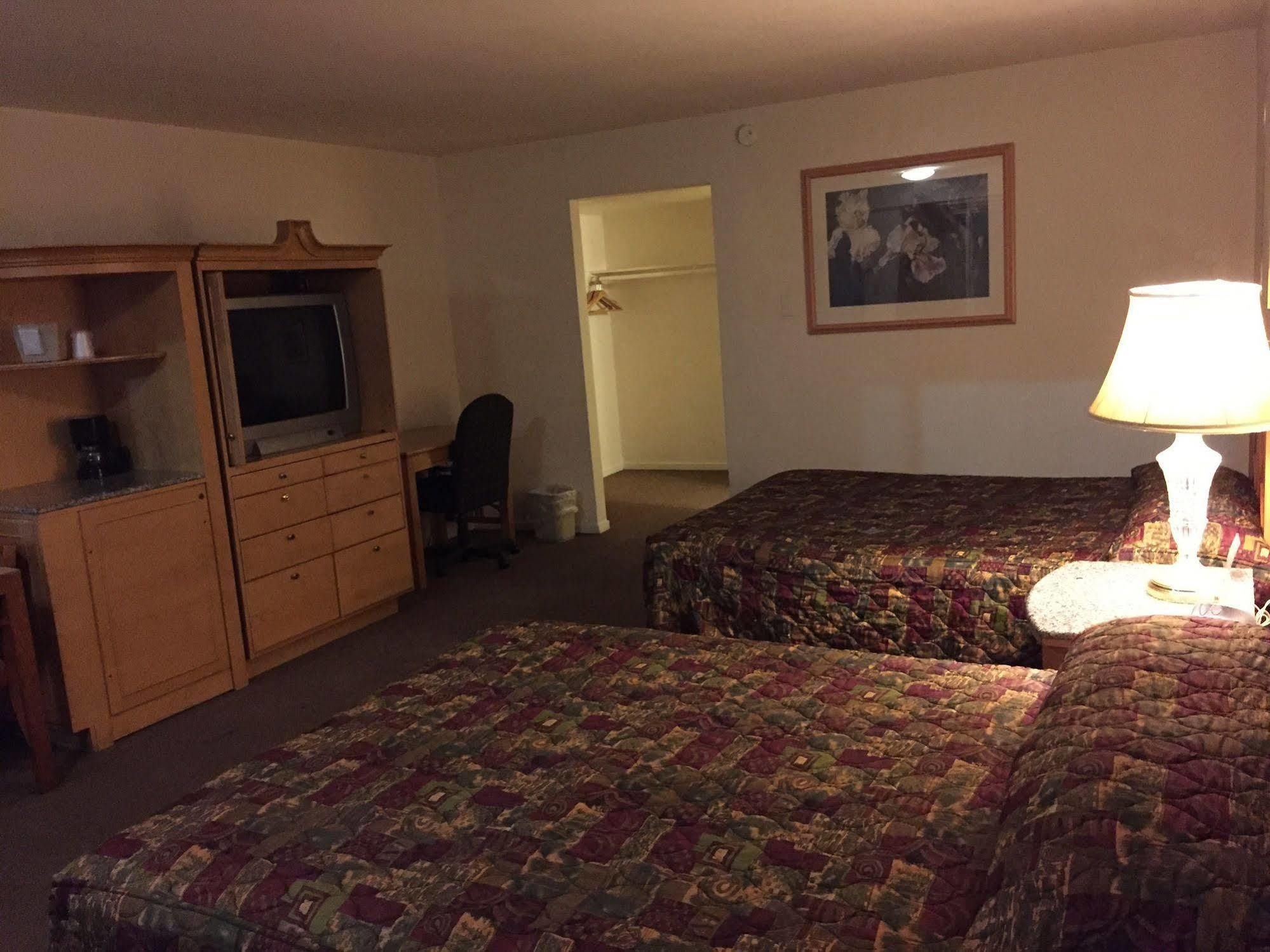 Parkway Inn Fresno Exteriör bild