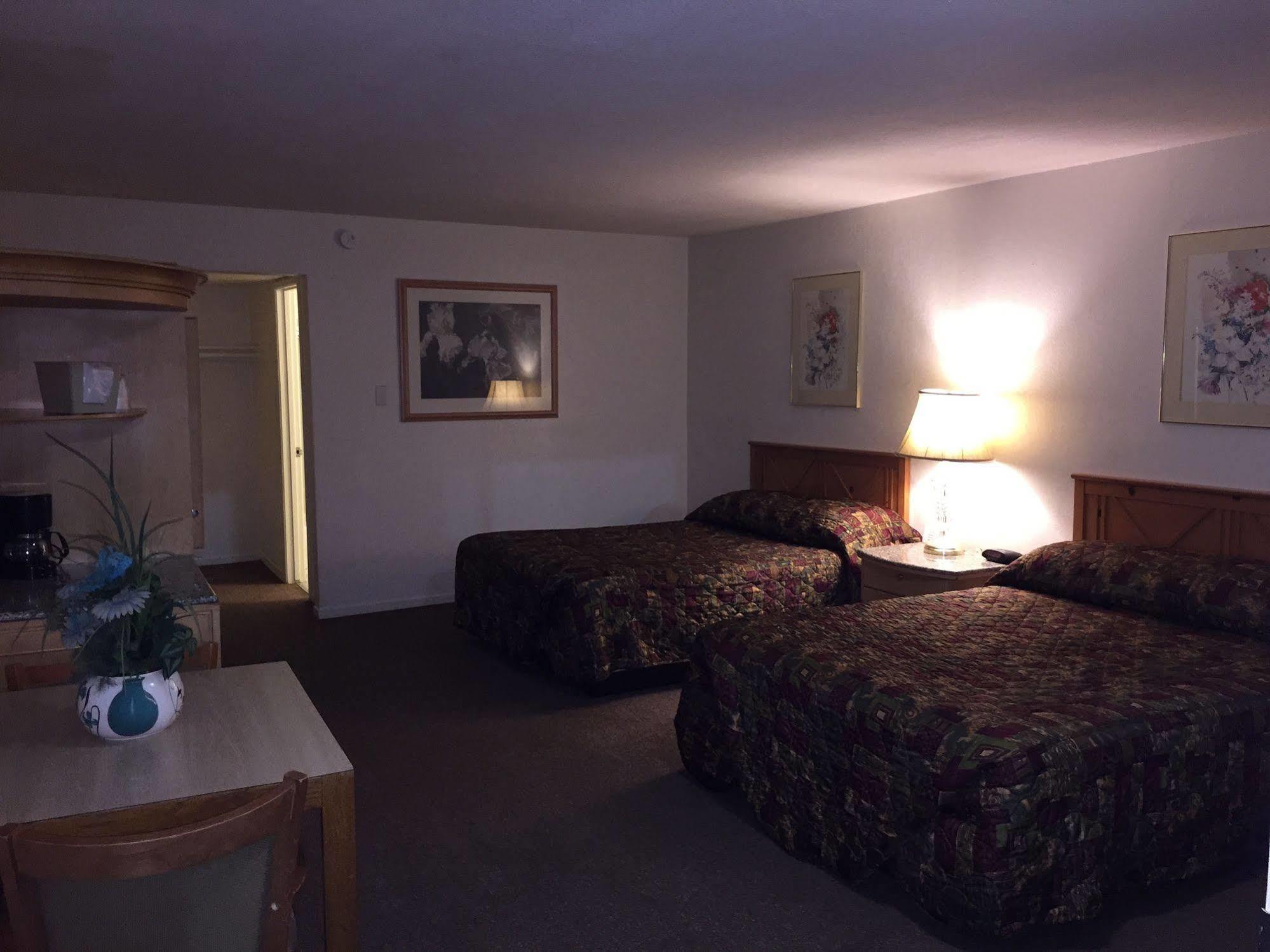 Parkway Inn Fresno Exteriör bild